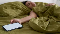 10 façons efficaces de se rendormir si vous vous réveillez pendant la nuit