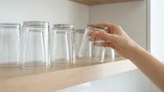 Pourquoi les verres et les tasses doivent être rangés à l'envers : souvenez-vous-en pour le reste de votre vie