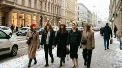 Outre les bonnets : 9 chapeaux à porter pendant l'hiver 2026 pour rester au chaud et élégant