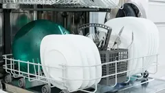 Quatre ustensiles de cuisine qui ne doivent pas être lavés au lave-vaisselle.