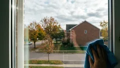 Les fenêtres sont plus propres qu'après avoir été lavées ! Une de mes amies, femme de ménage, m'a révélé quelques astuces simples.