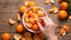 Ne les jetez surtout pas à la poubelle ! Pourquoi les écorces de mandarine ont-elles plus de valeur que le fruit lui-même en Europe ? Écorces de mandarine : 7 raisons de ne pas les jeter